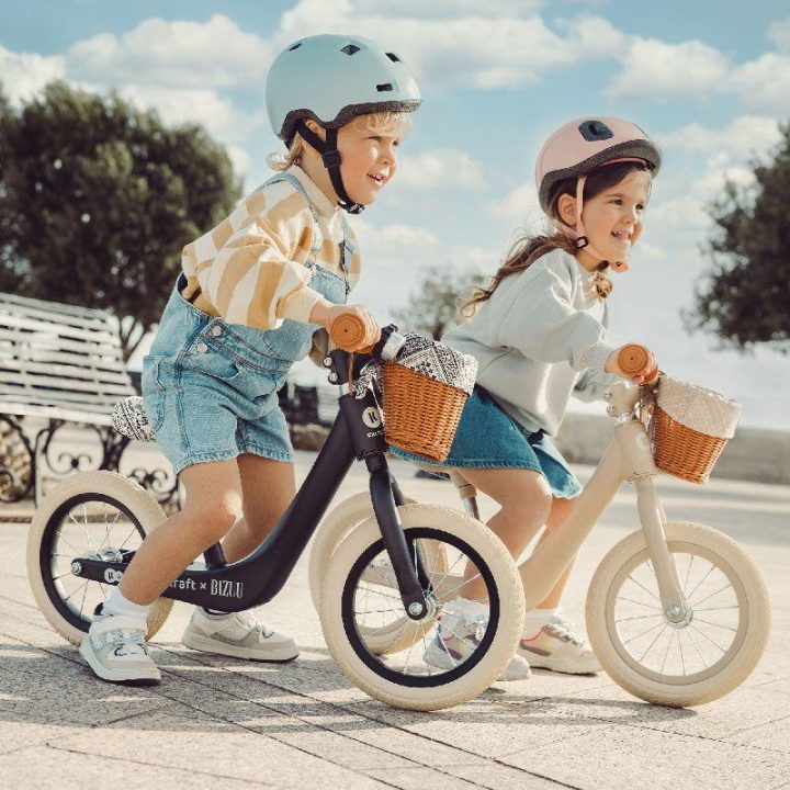 Balansinis dviratukas Kinderkraft Rapid 2 – magnio rėmas, juodas