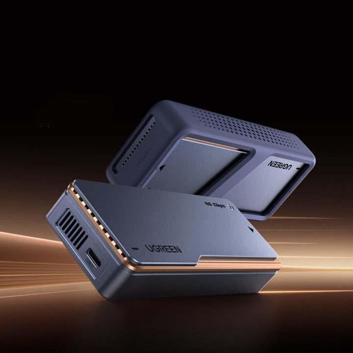 Ugreen D703 USB4 NVMe SSD dėžutė su aktyviu aušinimu, pilka