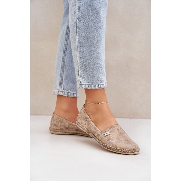 Elegantiškos moteriškos zomšinės espadrilės su gėlėmis, smėlio spalvos