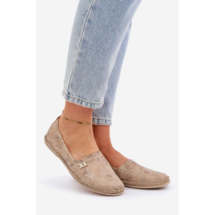 Elegantiškos moteriškos zomšinės espadrilės su gėlėmis, smėlio spalvos