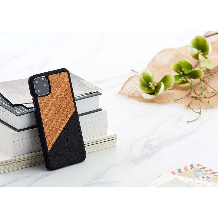 Juodas telefono dėklas MAN&WOOD iPhone 11 Pro Max