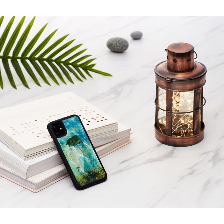 Juodas telefono dėklas iPhone 11, Camille