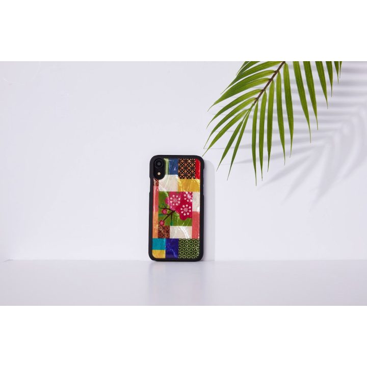 Juodas telefono dėklas iPhone XR