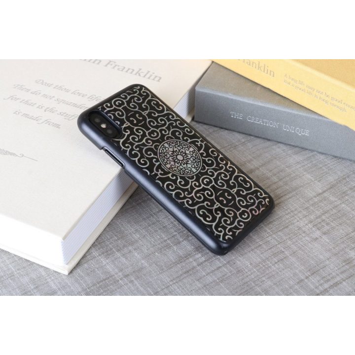 Juodas telefono dėklas iPhone XS/S „Liana“