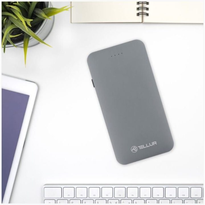 Pilkas 5000 mAh QC 3.0 powerbankas su 3in1 laidu