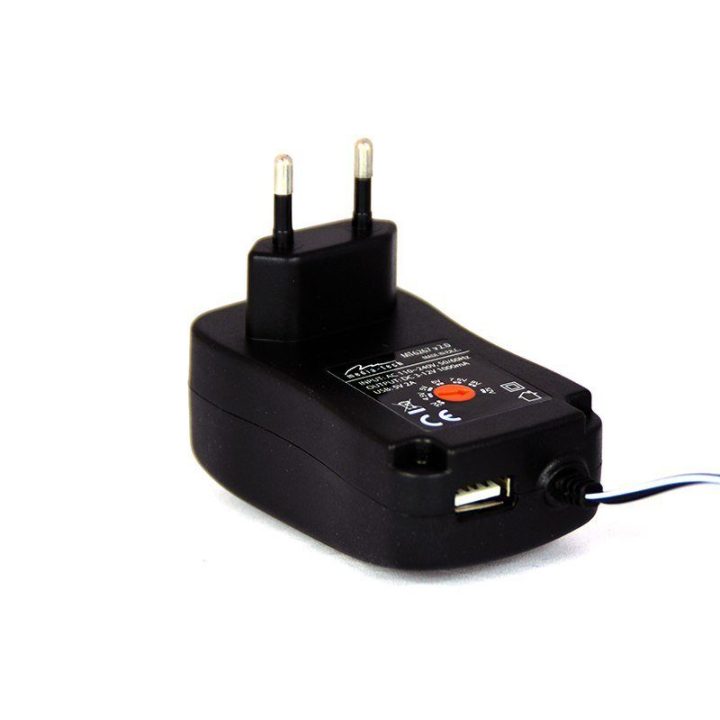 Universalus planšetės maitinimo adapteris su USB Media-Tech MT6267 V2