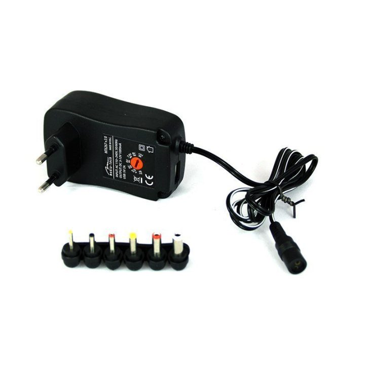 Universalus planšetės maitinimo adapteris su USB Media-Tech MT6267 V2