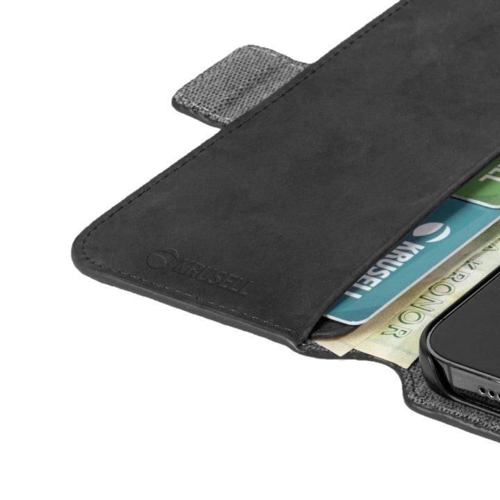Juodas telefono dėklas–piniginė Apple iPhone 13 Pro Max