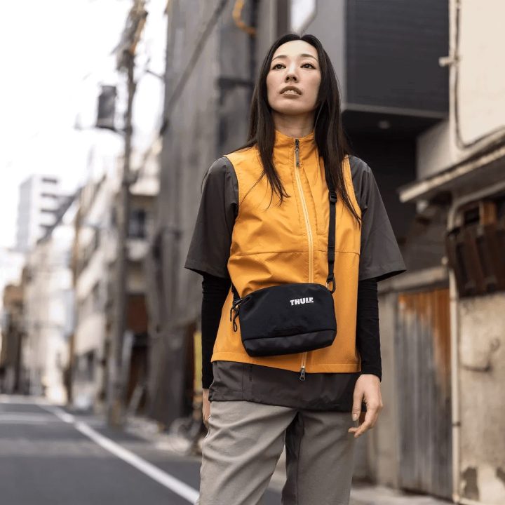 Rankinė per petį Thule Paramount Crossbody 2 l, švelniai žalia