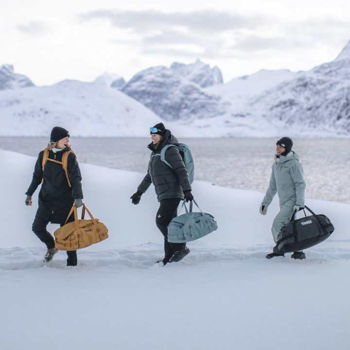 Thule Chasm Duffel 40L kuprinė-krepšys, juoda