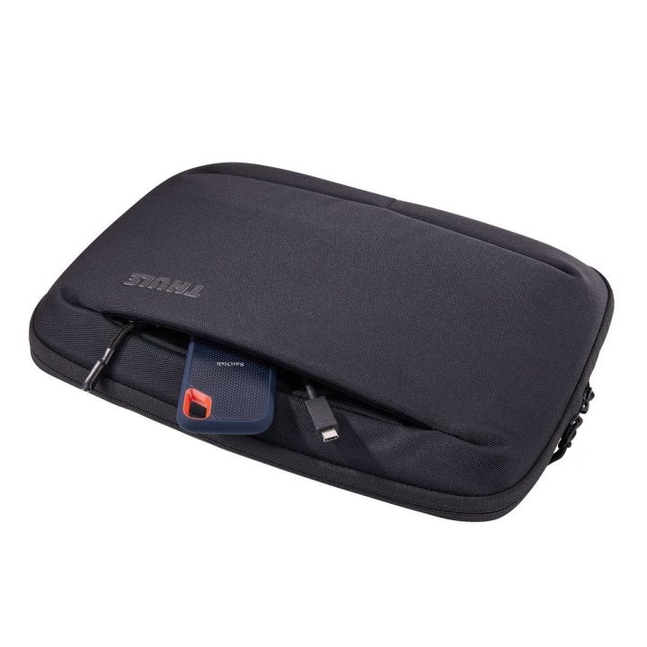 Thule Subterra 2 dėklas „MacBook“ 13", juodas