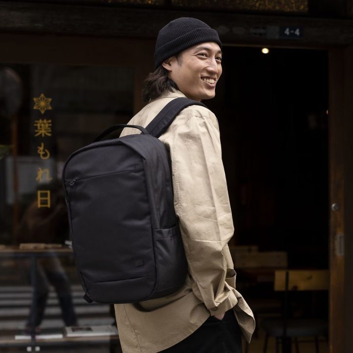 Juoda kuprinė nešiojamam kompiuteriui Case Logic Invigo Eco 15,6"