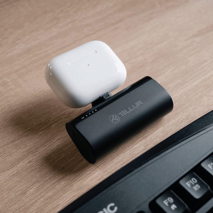 Tellur PD203 5000 mAh išorinė baterija, juoda