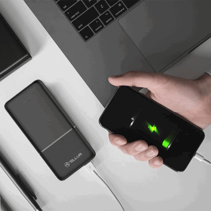 Juodas 10000 mAh išorinis akumuliatorius