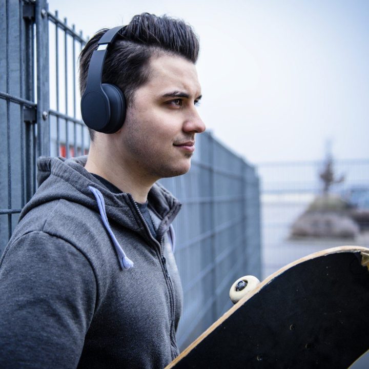 Bluetooth ausinės su jutikliniu valdymu