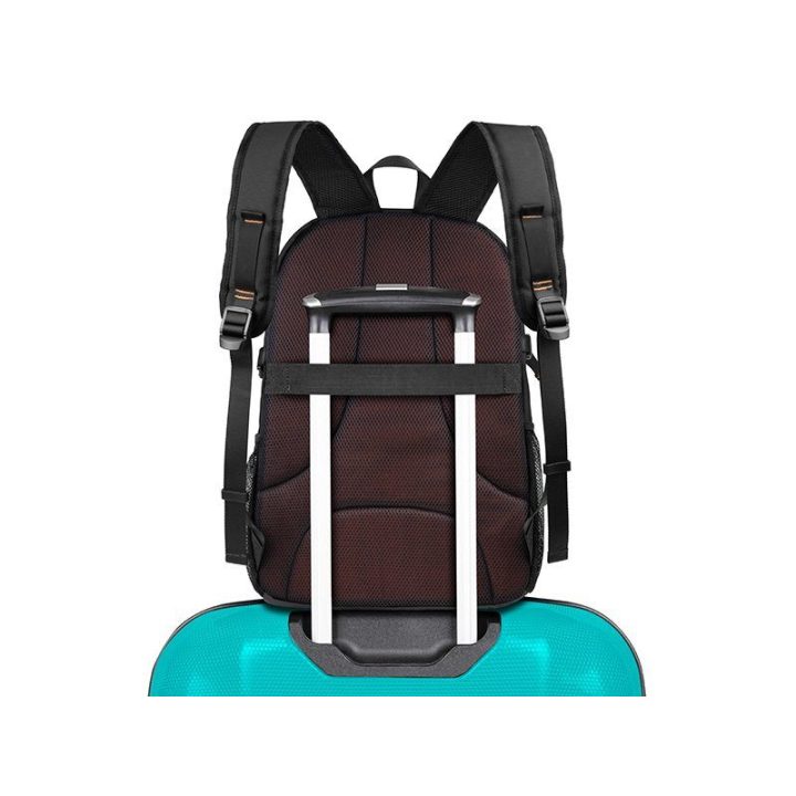 Tracer Packer Black kuprinė nešiojamam kompiuteriui, 15,6"