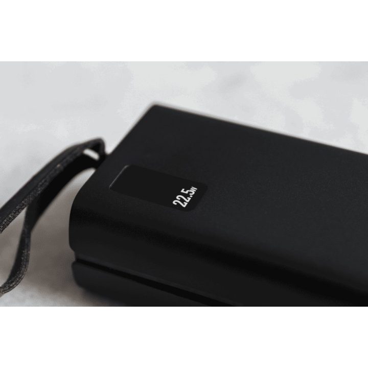 30 000 mAh išorinis akumuliatorius su skaitmeniniu ekranu