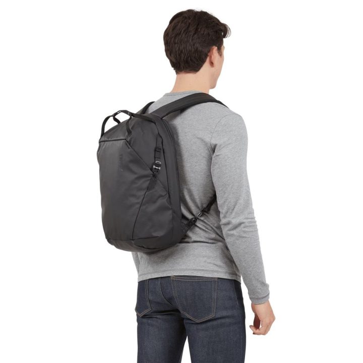 Thule Tact 16L juoda kuprinė