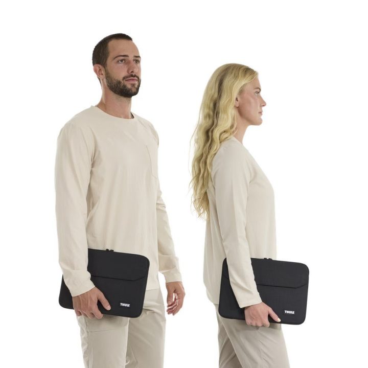 Thule Lithos Sleeve 13 dėklas „MacBook Air“ kompiuteriui, juodas