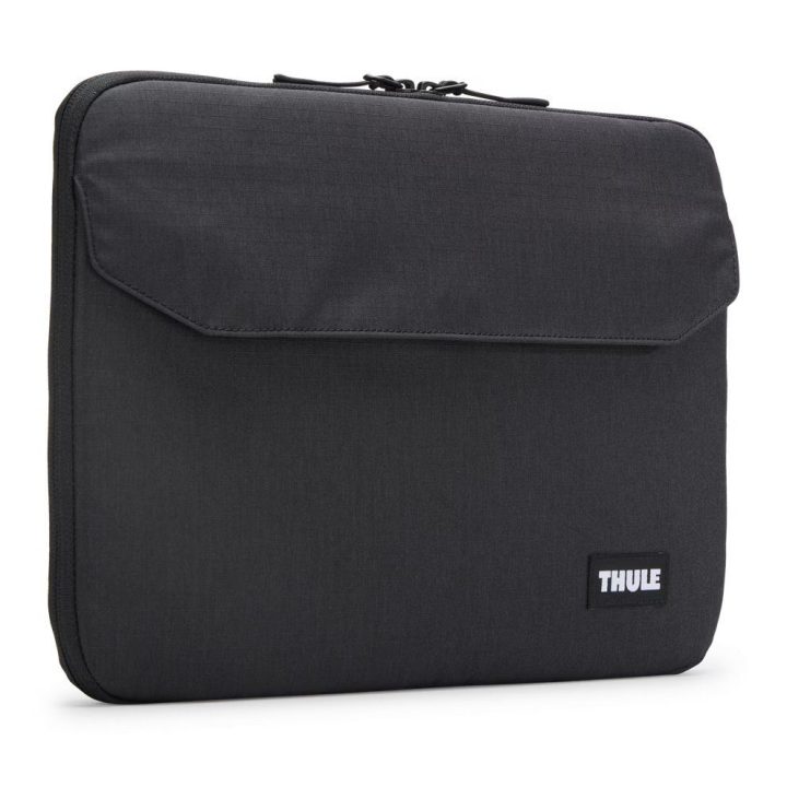 Juodas 14 colių MacBook Pro dėklas