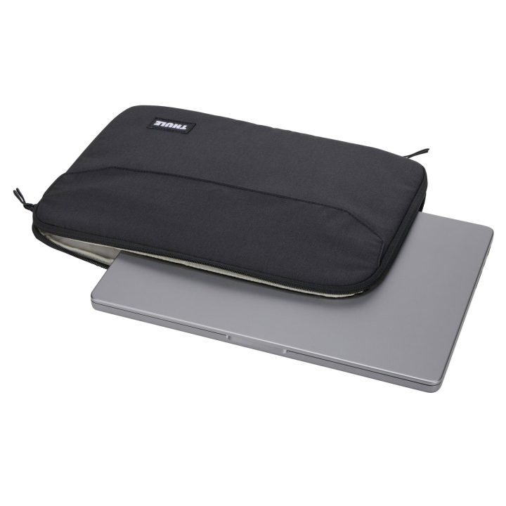 Juodas 14 colių MacBook Pro dėklas