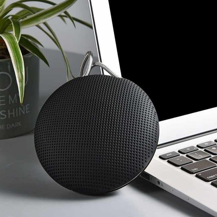 Juodas belaidis Bluetooth garsiakalbis Denver BTP-118BG