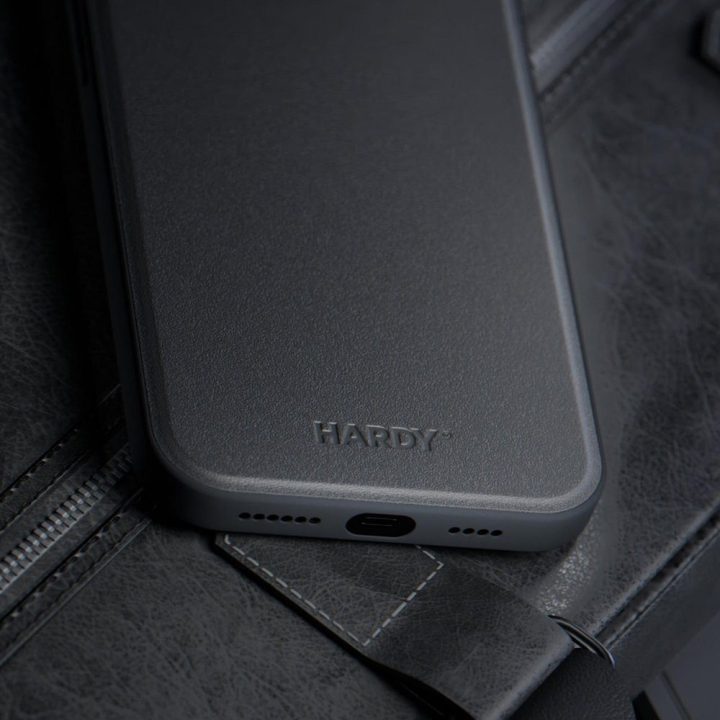 Juodas dėklas Apple iPhone 16 Pro Max telefonui 3mk Hardy Silicone MagCase