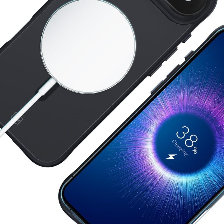 Juodas pusiau permatomas dėklas iPhone 17 Air