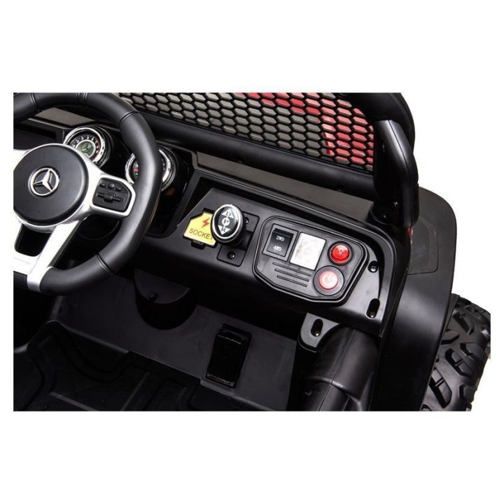 Raudonas akumuliatorinis automobilis Mercedes Unimog S