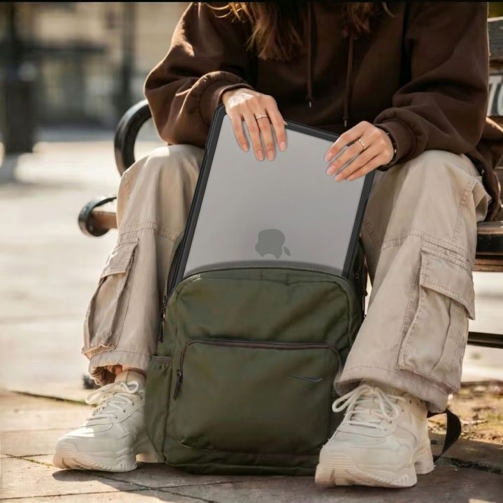 Tech-Protect Velar dėklas MacBook Pro 14" 2021–2026, skaidriai juodas