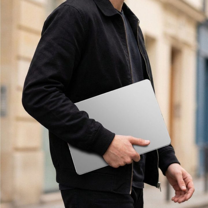 Laptopo dėklas AmazingThing Titan Hardshell MacBook Air M5 16", skaidrus