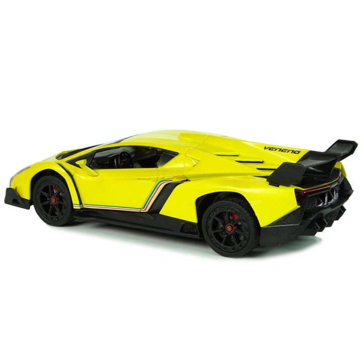 žaislinis Lamborghini Veneno su vairaračio pultu