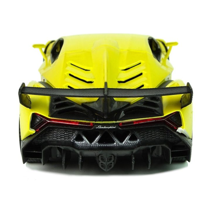 žaislinis Lamborghini Veneno su vairaračio pultu