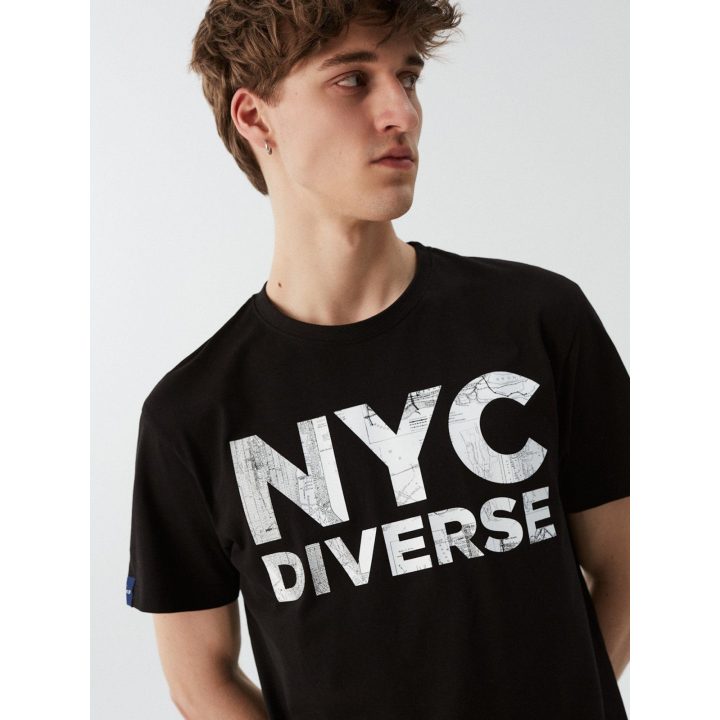 Vyriški juodi marškinėliai su NYC užrašu