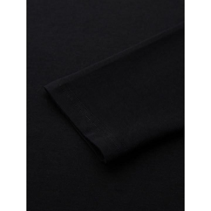 Vyriškas juodas slim fit ilgarankovis marškinėlis su elastanu ir spauda