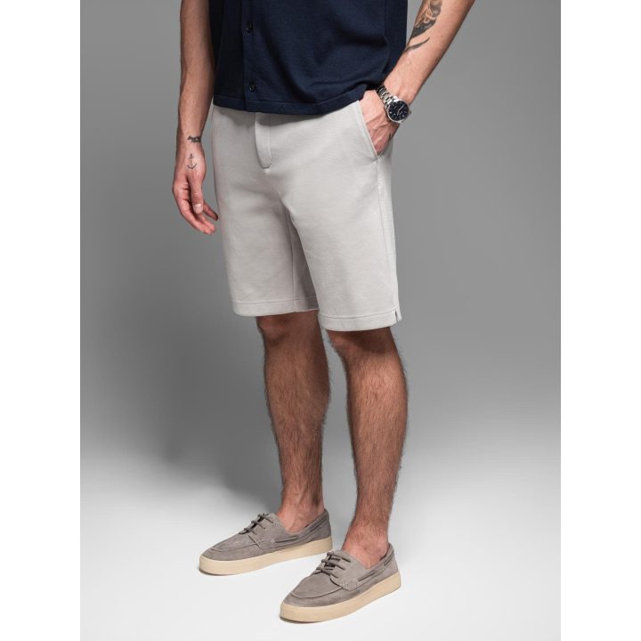 Vyriški šviesiai pilki slim fit šortai iki kelių