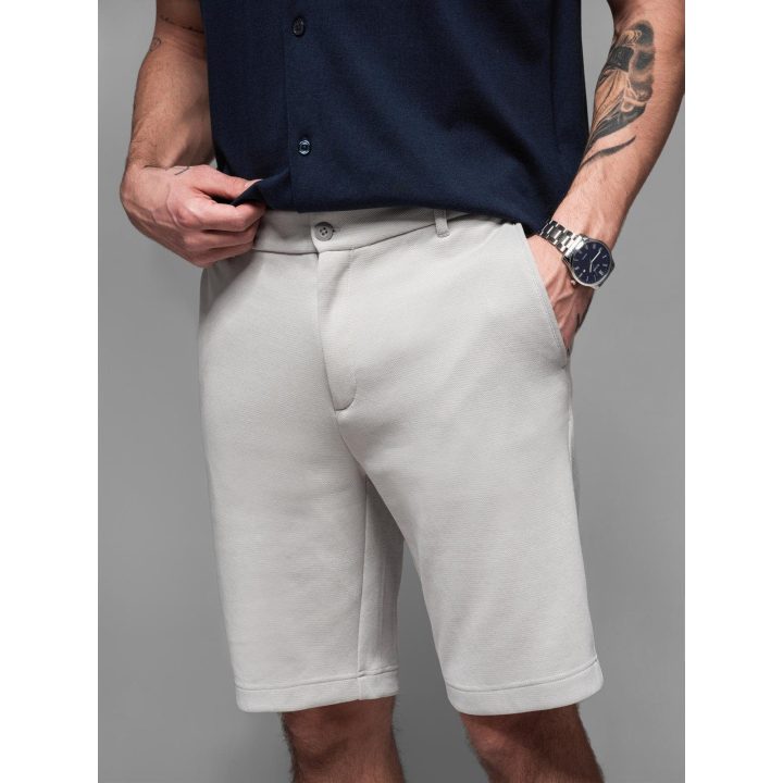 Vyriški šviesiai pilki slim fit šortai iki kelių