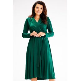 Elegantiška suknelė su apykakle