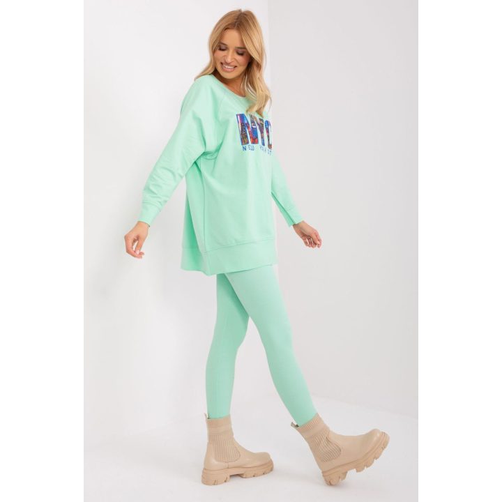 Moteriškas komplektas