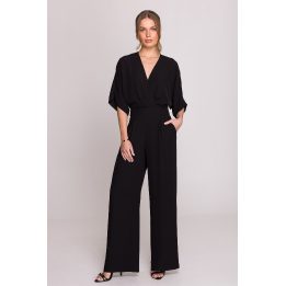 Stilingas ir elegantiškas moteriškas kombinezonas