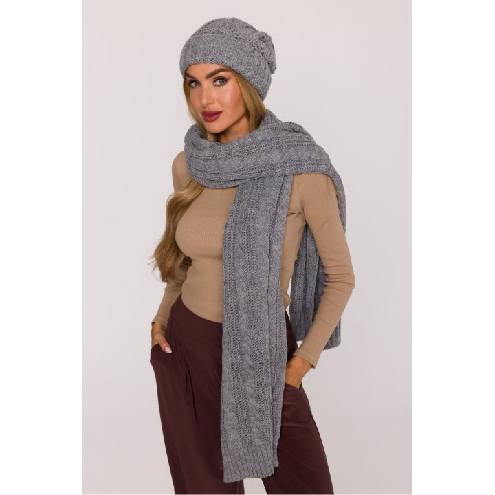 Shawl Moe