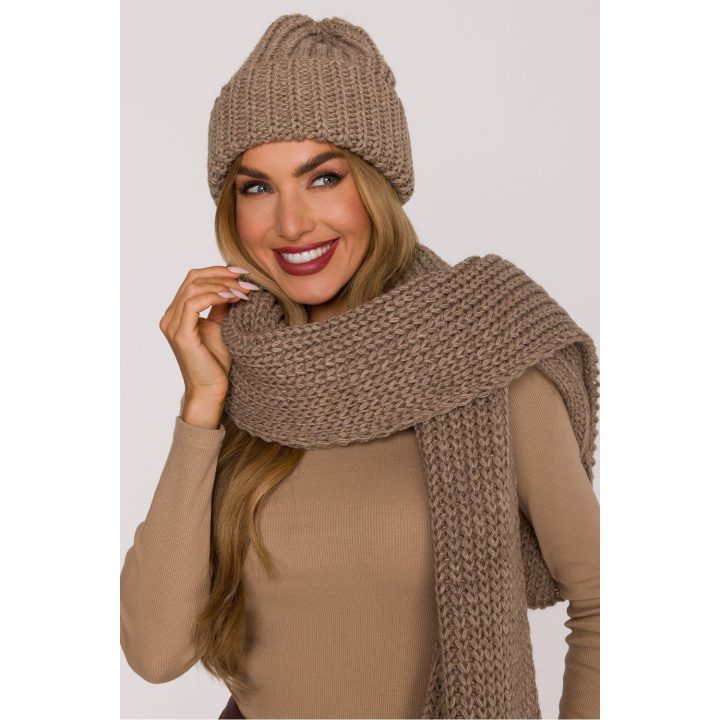 Shawl Moe