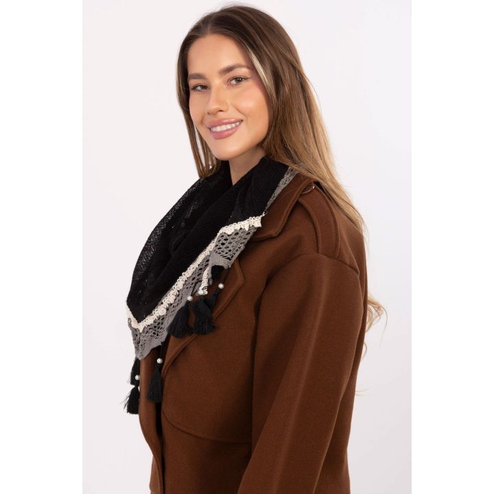 Neckerchief raudonas su baltu ornamentu 220389 AT