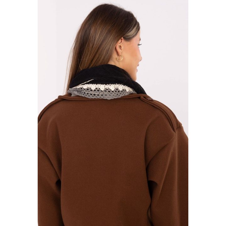 Neckerchief raudonas su baltu ornamentu 220389 AT