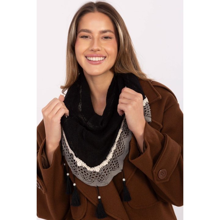 Neckerchief raudonas su baltu ornamentu 220389 AT
