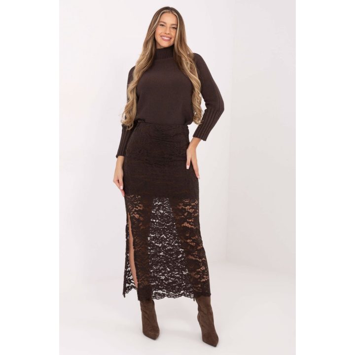 Suknelė juoda Skirt – elegancijai ir pasitikėjimui kasdien.