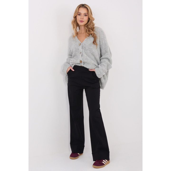 Kardiganas smėlio spalvos Makadamia – šilumai ir stiliui kasdienai.