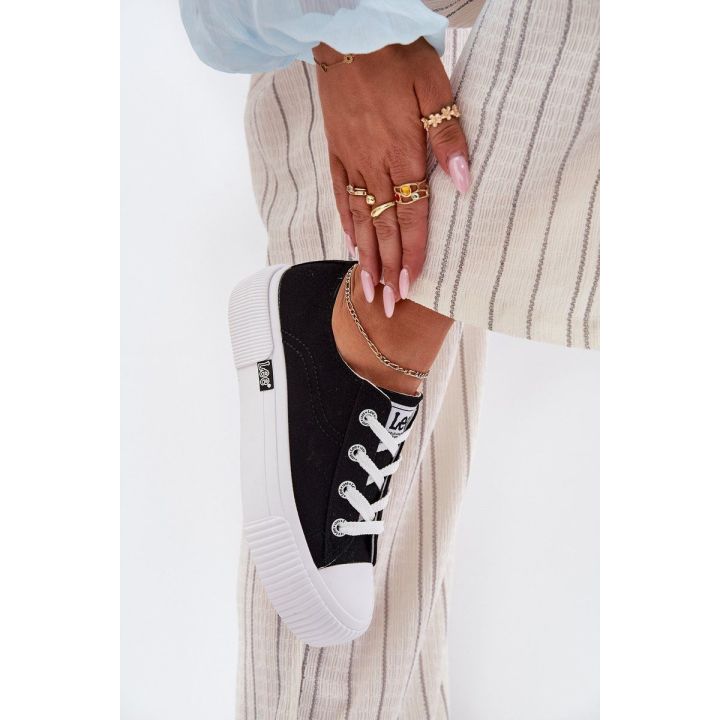 Platforminiai juodi moteriški sportiniai bateliai kasdienai