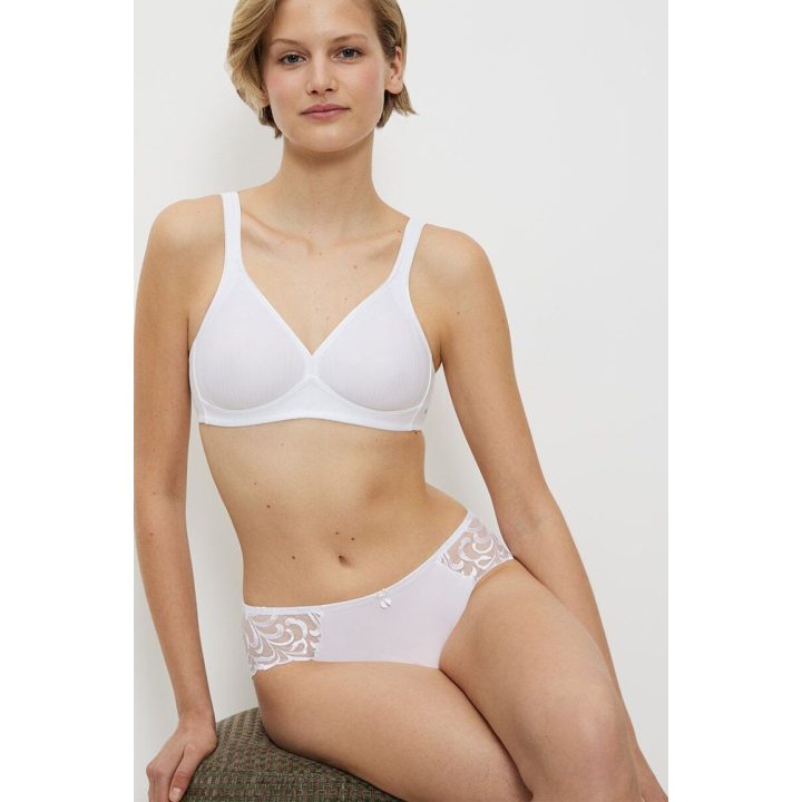 Balta soft liemenėlė Triumph
