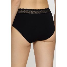 Juodos kelnaitės Triumph